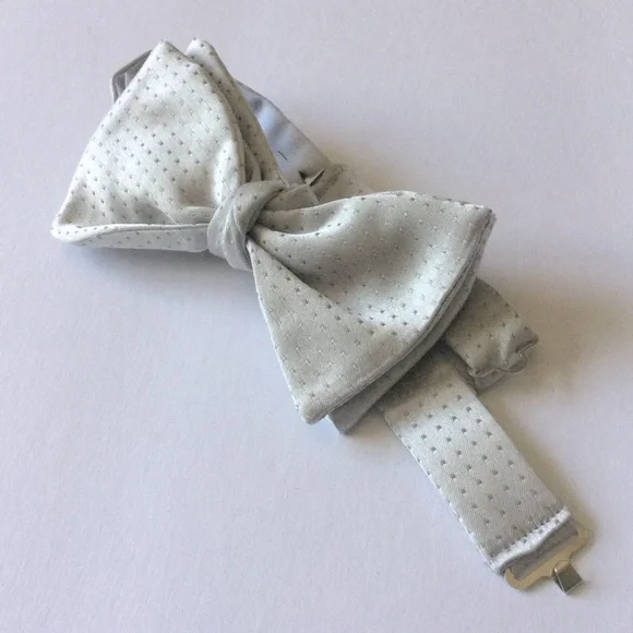 ETON MENS ETON SILK PRE-TIED BOW TIE SILVERPIN DOT TONAL PATTERN OS NWOT